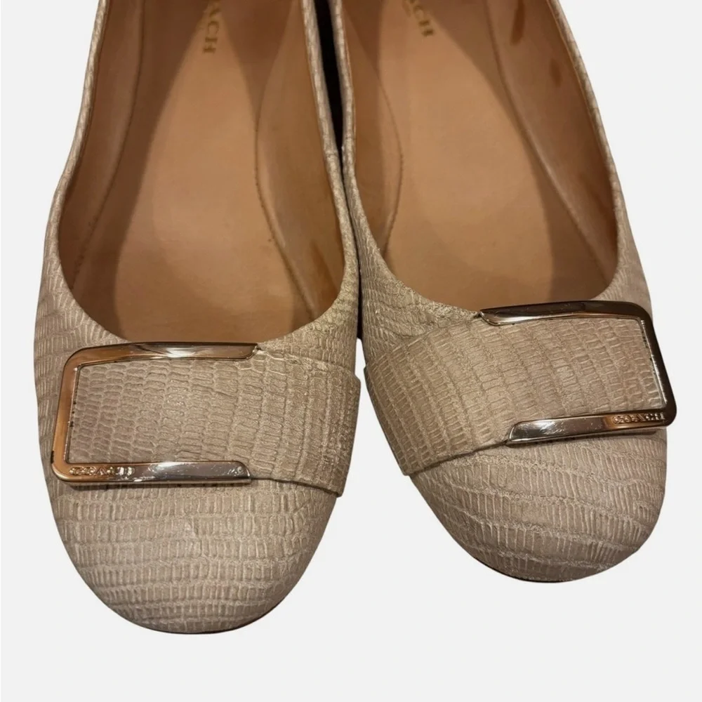 Coach Leather Ballet Flats Loafers Gold Buckle Detail Sz 8